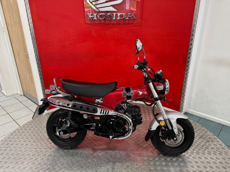 2024 '74 Honda ST125 Dax