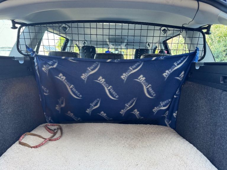 DOG /LUGGAGE GUARD for SKODA, FACTORY SUPPLIED
