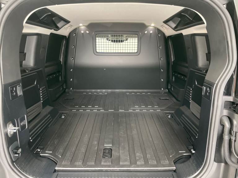 2023 Land Rover Defender D250 Hard Top 110 3.0l Auto SUV Diesel Automatic