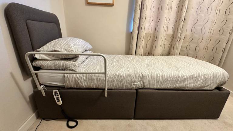 Sherborne Dorchester 2’6” Electric Adjustable Bed with Mattress