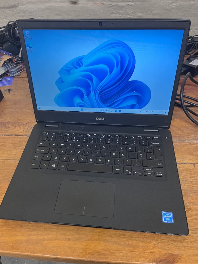 Dell 5470 laptop with windows 11 pro