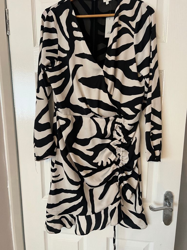 River island dress 16(new)