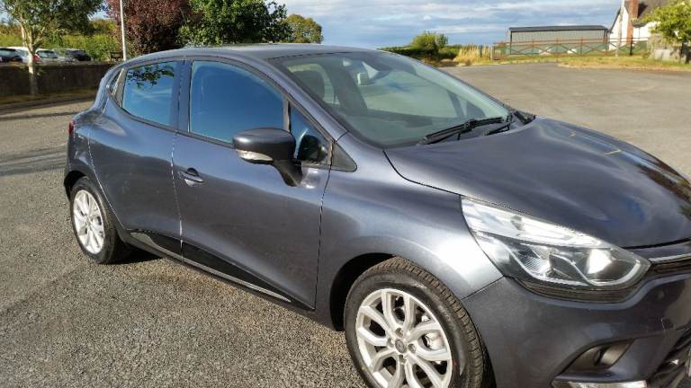 *!*BEAUTIFUL*!* 2017 Renault Clio 1.5 MEDIA NAV DIESEL**MOT 31 JULY 27** TIMING BELT CHANGED @ 94K