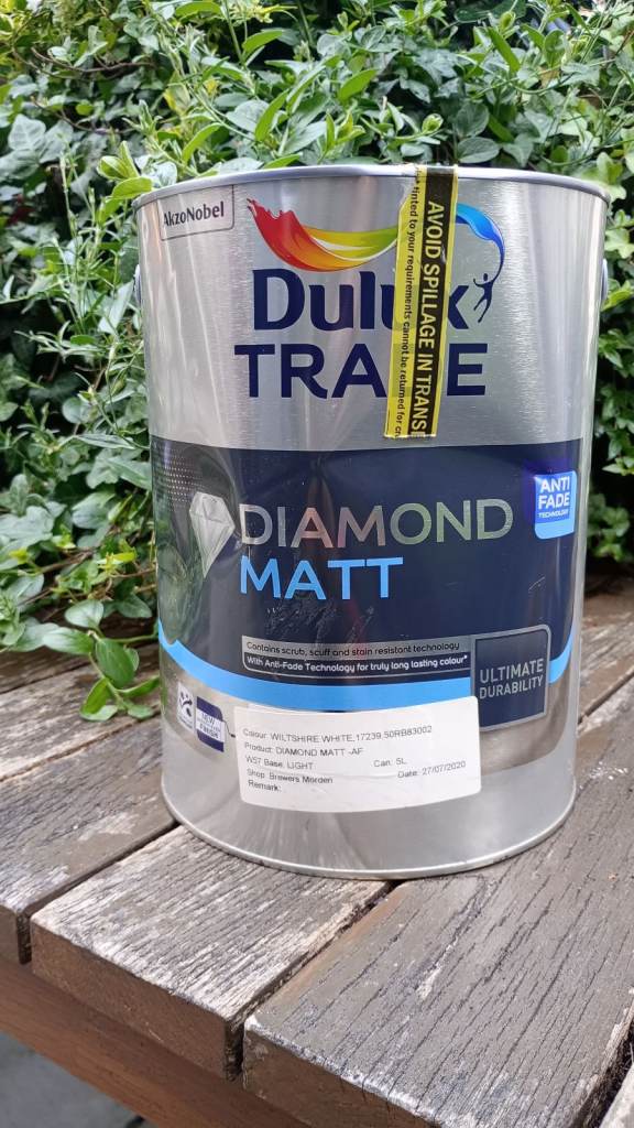 Dulux diamond mat whilte
