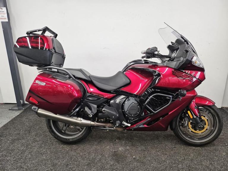 TRIUMPH TROPHY SE **  HEATED SEAT - FULL LUGGAGE - FRESH 12 MONTH MOT **