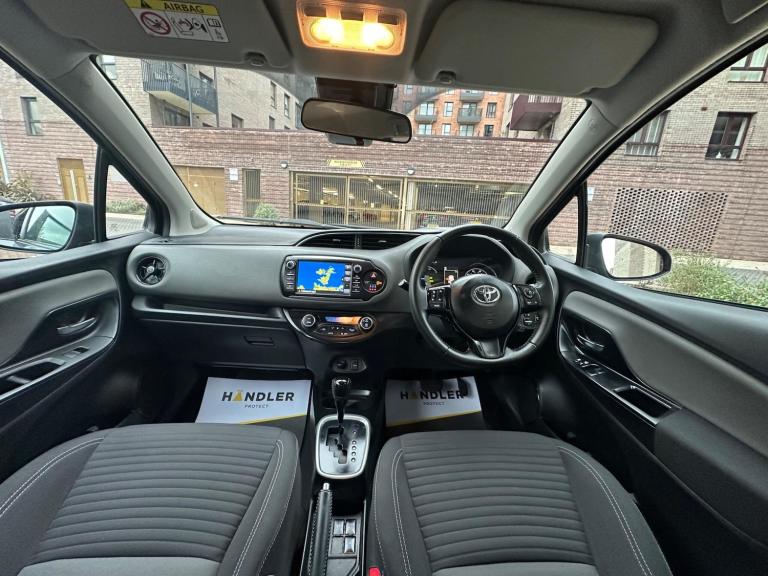 2017 Toyota Yaris 1.5 VVT-h Icon E-CVT Euro 6 (s/s) 5dr HATCHBACK Petrol/Electric Hybrid Automatic