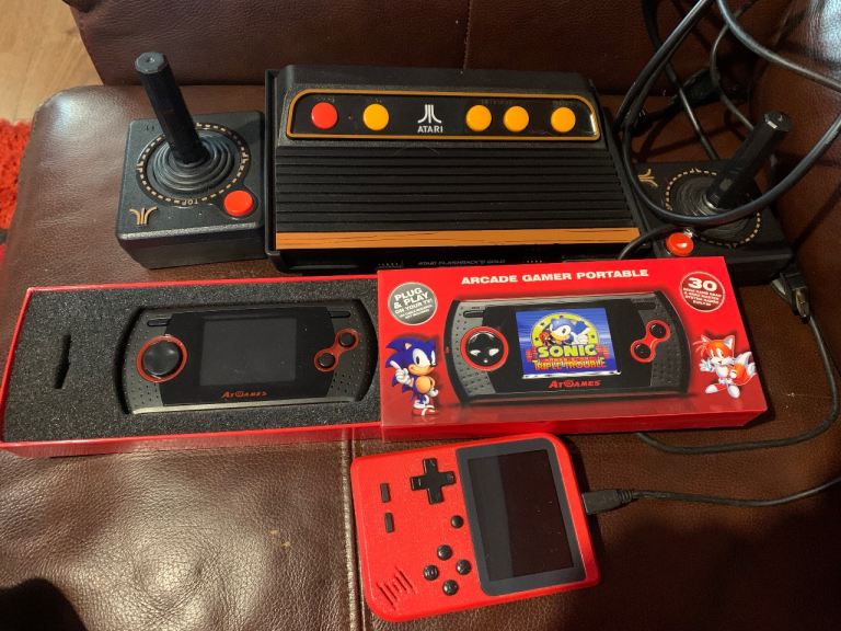 Atari Console & Portable Arcade Gamers – Retro Gaming Fun