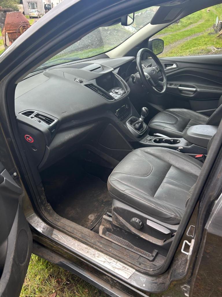 Ford, KUGA, Hatchback, 2015, Manual, 1997 (cc), 5 doors