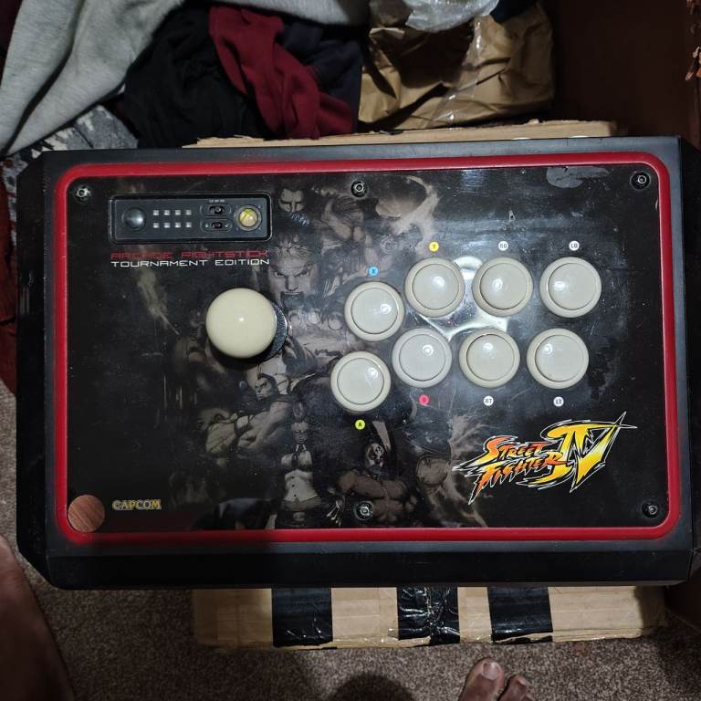 Mad Catz Arcade FightStick Tournament Edition (Xbox 360 / PC) – Used