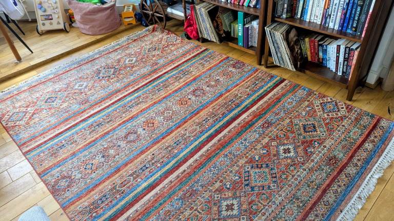 Large Afghan Hand-Knotted Wool Rug (180x270cm)