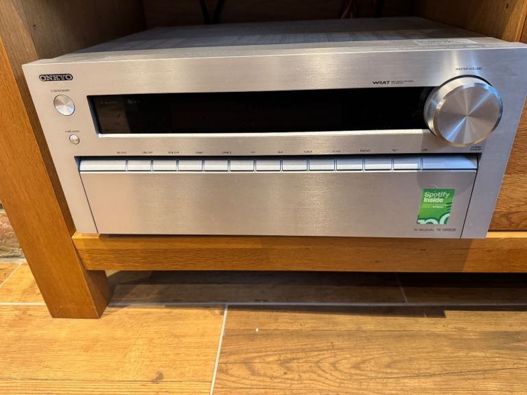 Onkyo TX-NR828 7.2 Channel AV Receiver – Fully Working