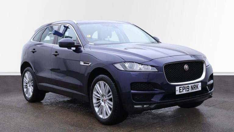 2019 Jaguar F-Pace 2.0d Portfolio 5dr Auto AWD ESTATE DIESEL Automatic