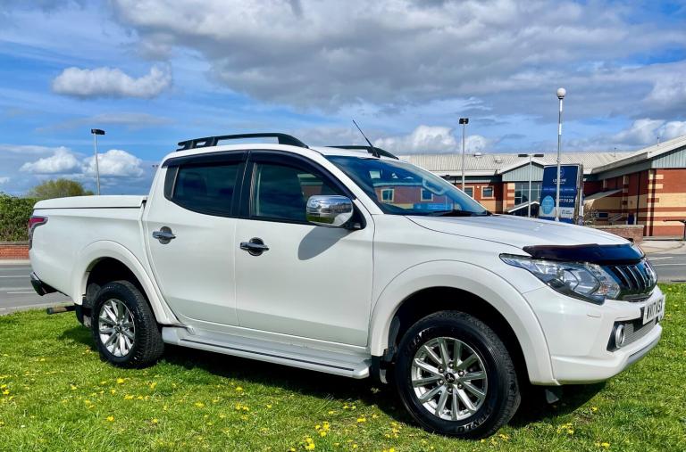 2017 Mitsubishi L200 Double Cab DI-D 178 Barbarian 4WD Auto PICK UP Diesel Automatic