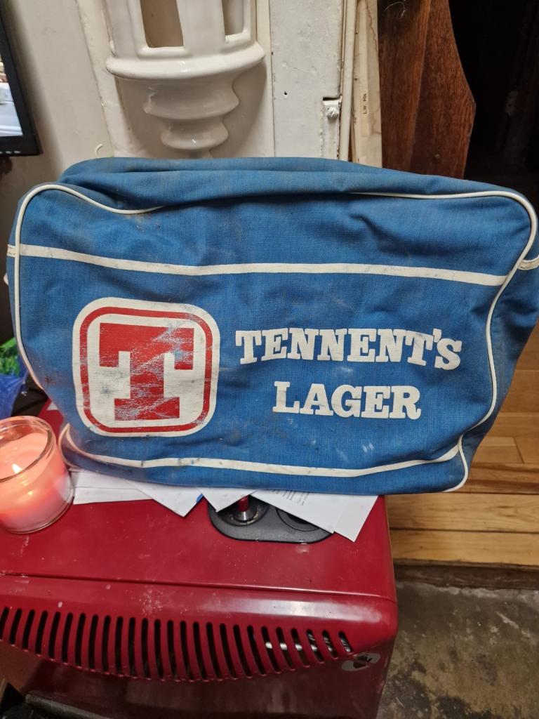 Tennent’s Lager Scottish beer holdall 1970’s