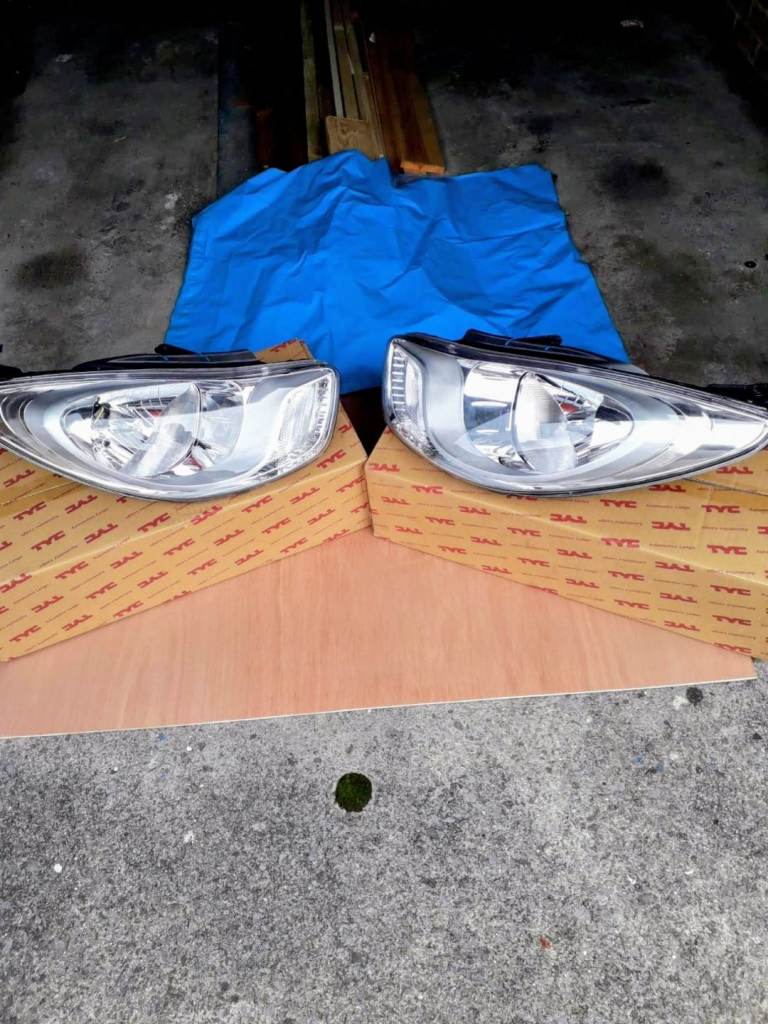 Car head lights Hyundai  I 10..converts to European standards