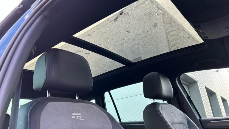 2022 Volkswagen Tiguan 2.0 TDI 200 4Motion R-Line 5dr DSG ESTATE DIESEL Automatic