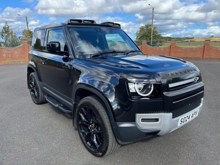 2024 Land Rover Defender 90 s hard top commercial with rear seats