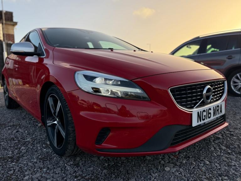 image for 2016 Volvo V40 T2 [122] R DESIGN 5dr Geartronic HATCHBACK Petrol Automatic