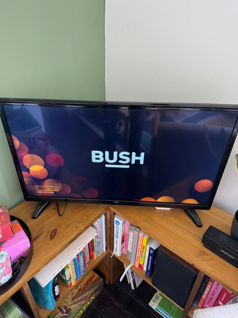 TV 32 inch Bush