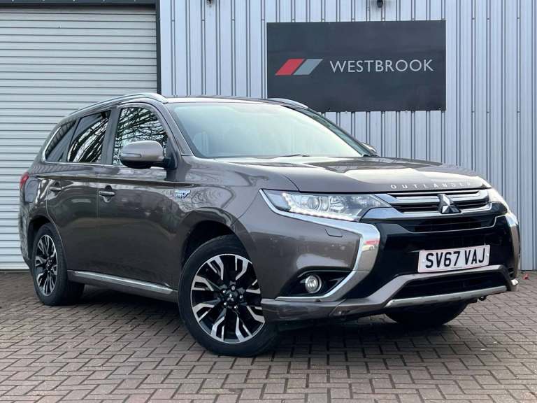 2017 Mitsubishi Outlander 2.0h 12kWh Juro CVT 4WD Euro 6 (s/s) 5dr SUV Hybrid Automatic