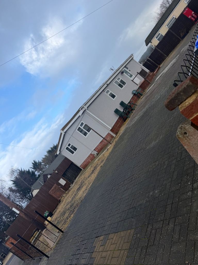 2/3 bed mobile home to rent.