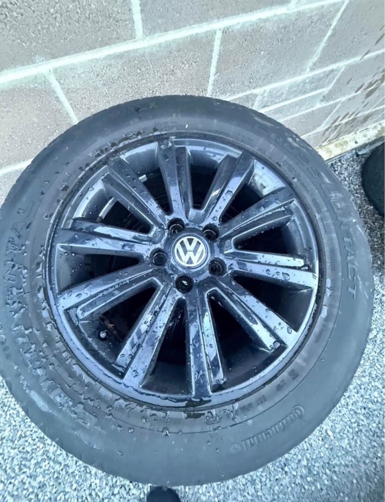 Alloys with free tyres Amarok