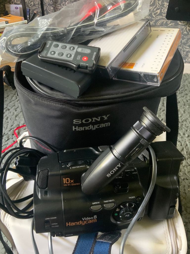 Sony Handycam 10x Hi Fi Stereo Video 8 