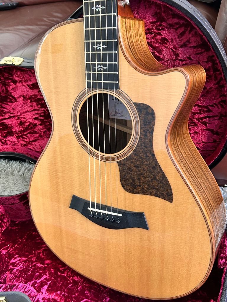 Taylor 712ce 12 Fret - 2019 - ES2 - V Bracing - Excellent Condition