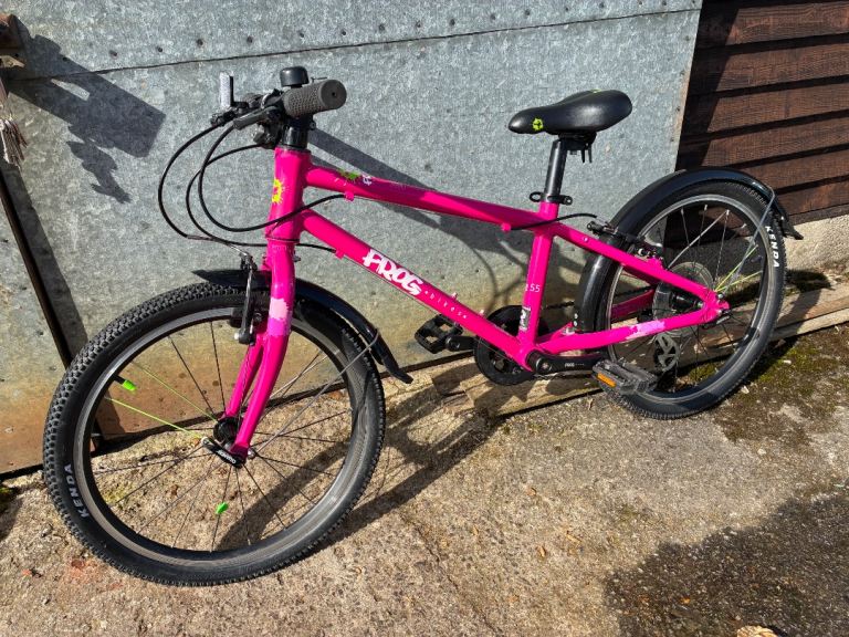 Frog 55 Pink Bike 20”Wheels With Mudguards 