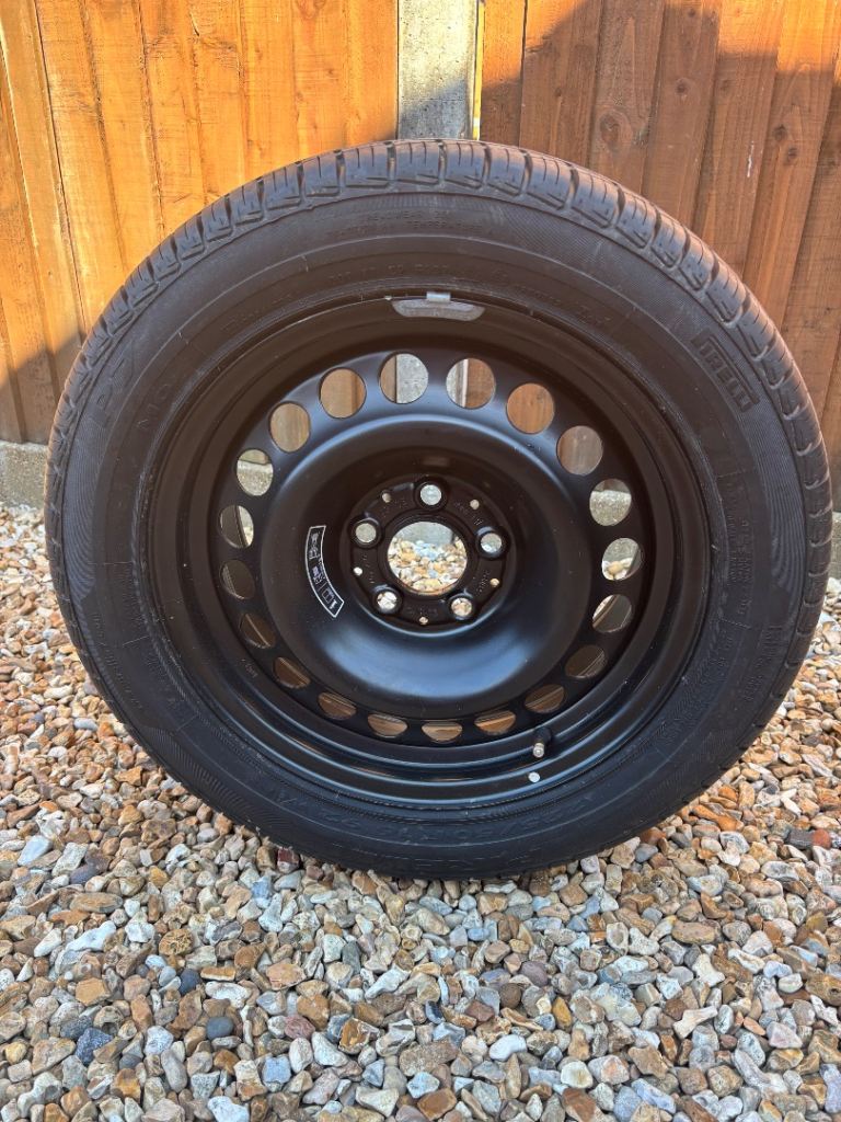 New Pirelli tyre 225/50 R16 92W