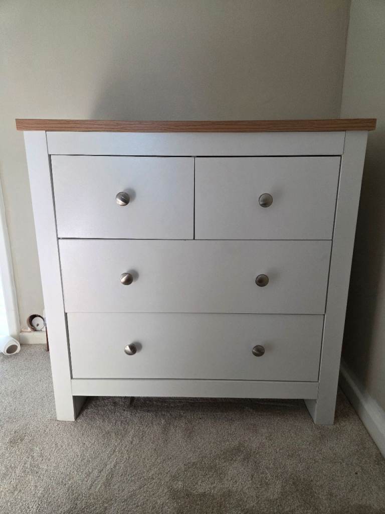 White Wood Chest of 4 Drawers - Good Condition