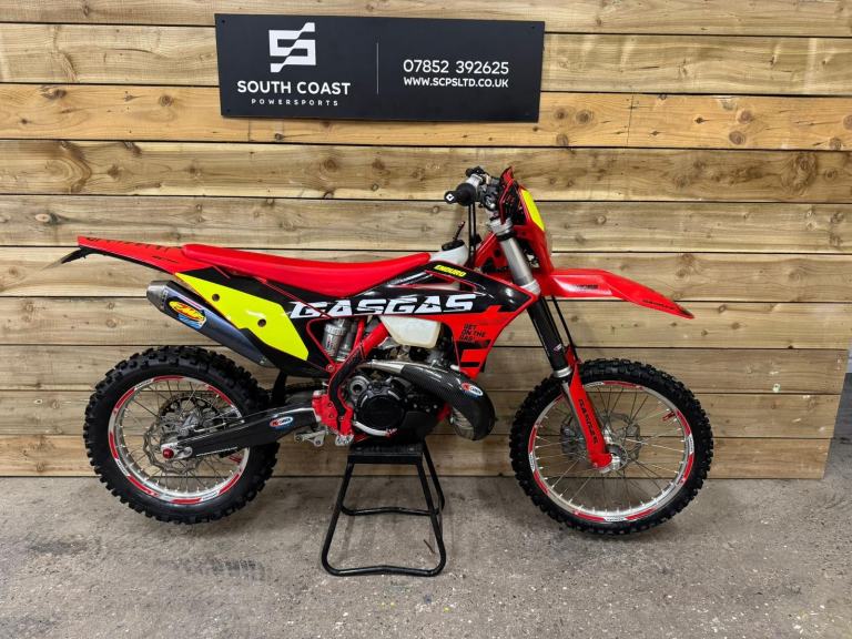 GAS GAS EC 250 2022 ENDURO BIKE ROAD REGISTERED FMF SLIP ON 