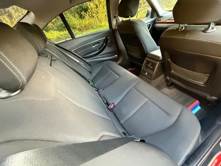 2013 BMW 3 Series 2.0 320d Sport Auto Euro 5 (s/s) 4dr SALOON Diesel Automatic