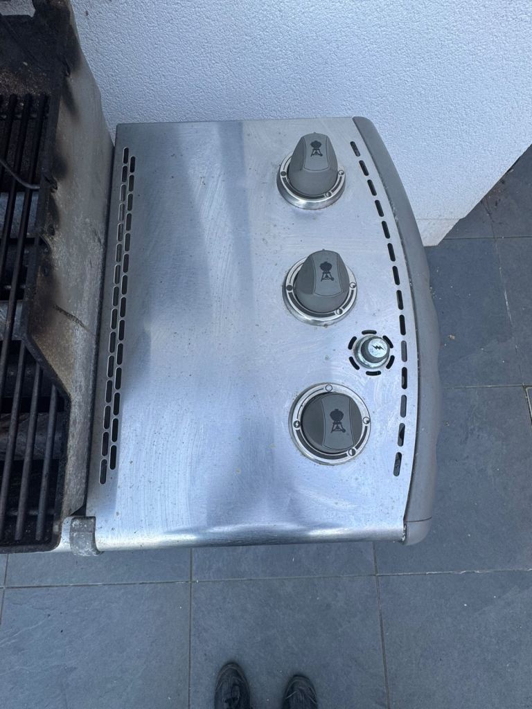 Weber genesis 3 burner BBQ for sale 