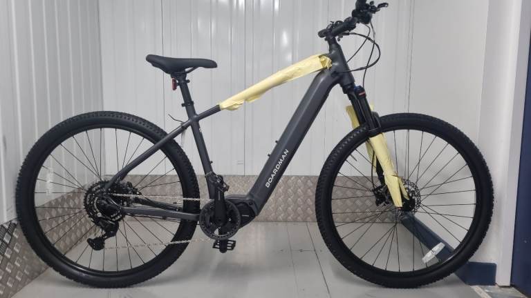 image for Brand new Large Boardman MTX 8.8E 0 miles still has wrappers onsave £400 off halfords price too