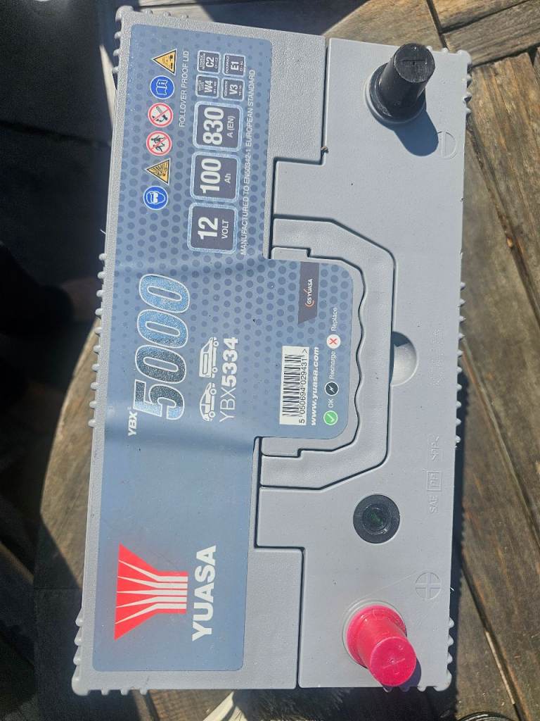 YUASA Car Battery 12V 100Ah 830A