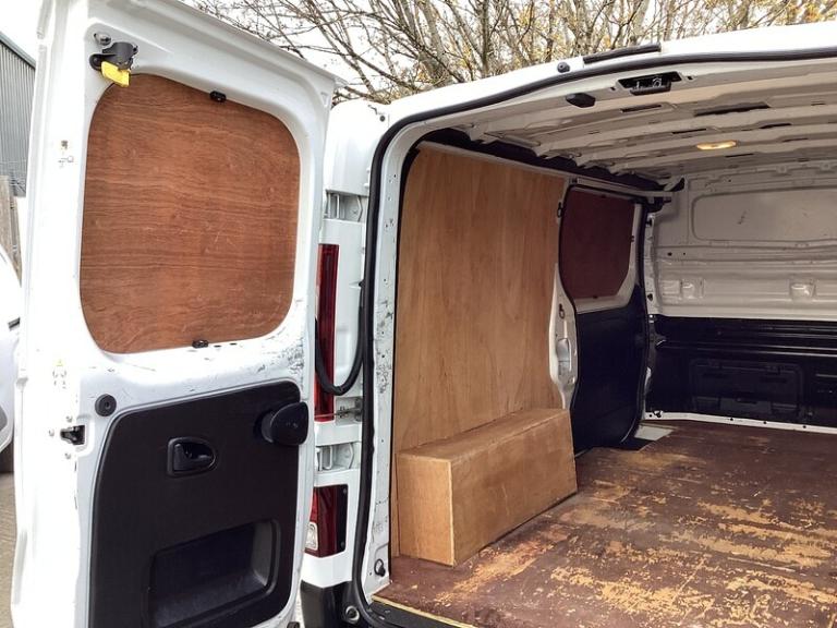 2022 Renault Trafic dCi Blue LL30 Business+ LWB L/R A/C Euro 6 LWB Panel Van Diesel Manual