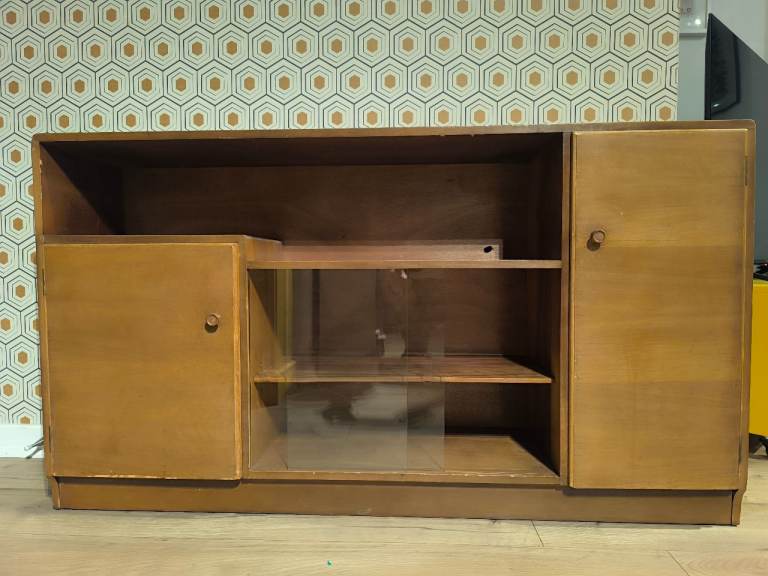 Freebie sideboard 