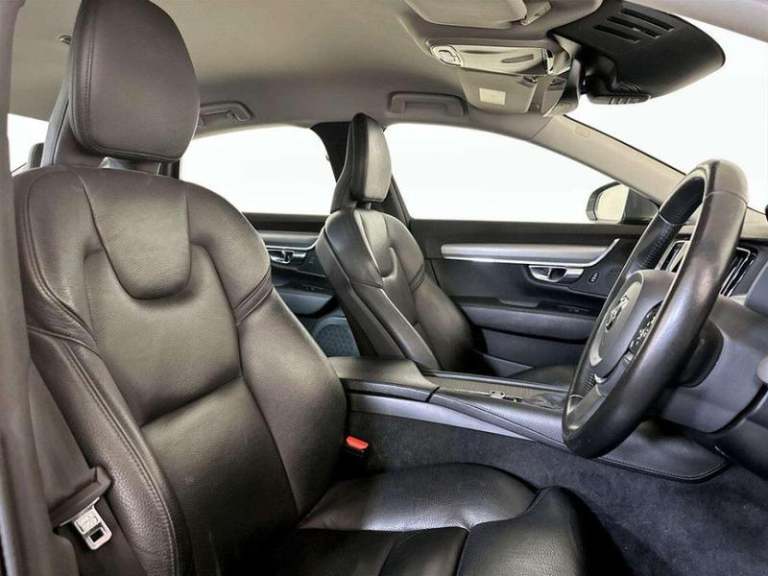 2020 Volvo S90 2.0 T4 Momentum Plus 4dr Geartronic SALOON PETROL Automatic