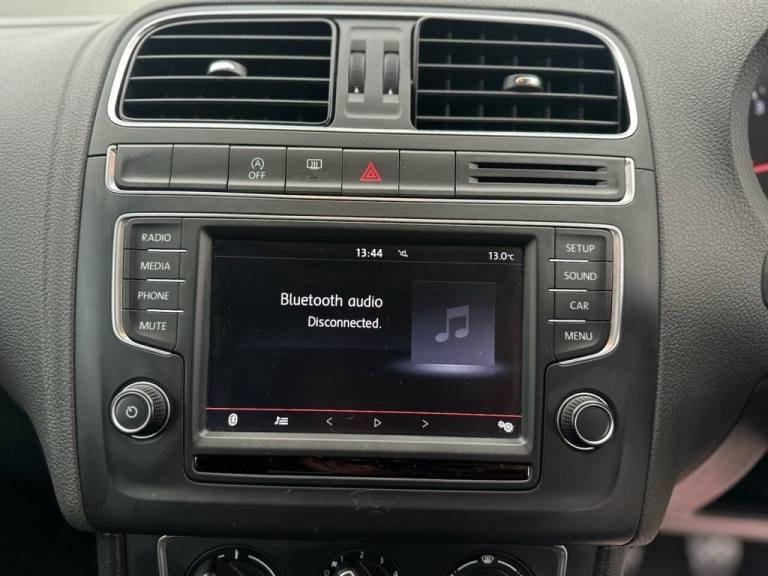 2015 Volkswagen Polo 1.0 SE 3dr HATCHBACK PETROL Manual