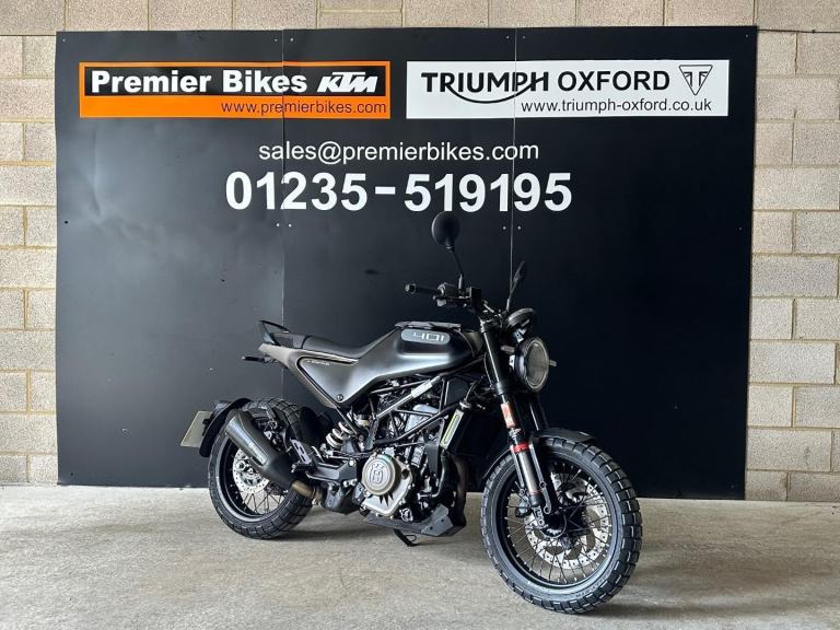 STUNNING ONE OWNER 2023/23 HUSQVARNA SVARTPILEN 401 MOTORYCYCLE