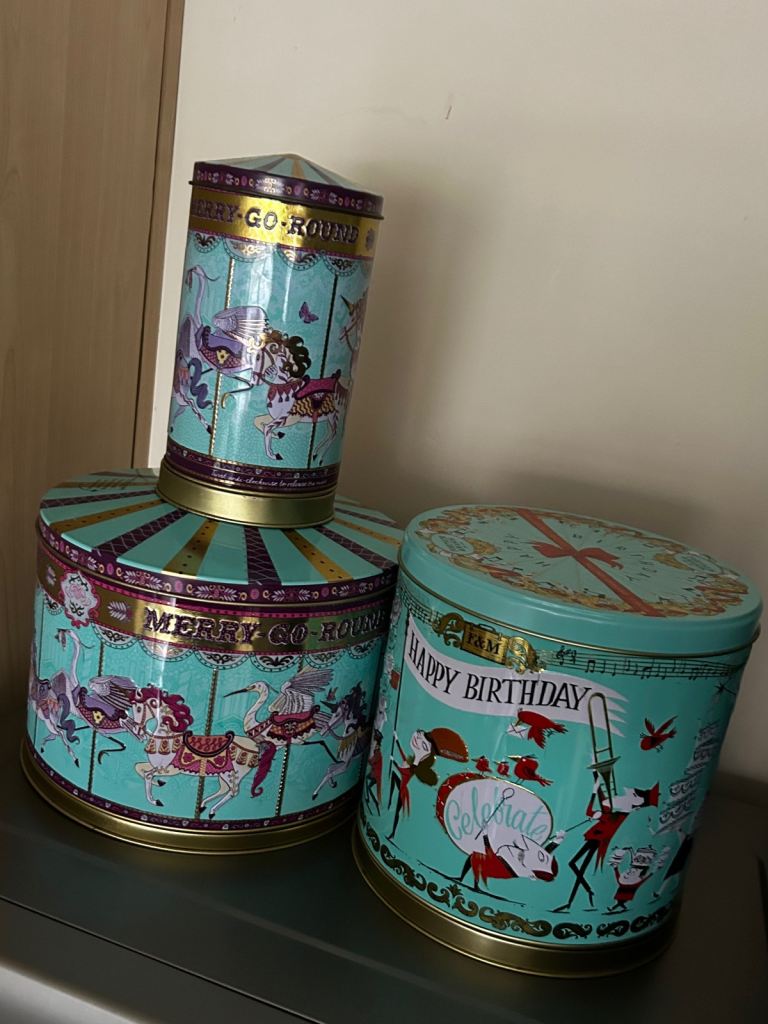 FREE !!!   Large Empty FORTNUM & MASON Musical Storage Container Jars Tins 