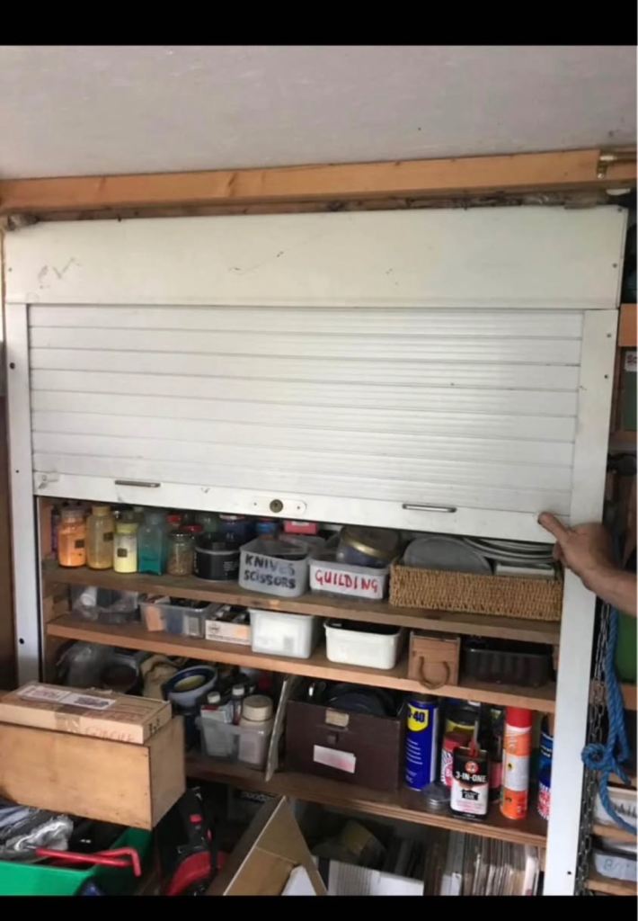 Roller doors / Tambour doors 