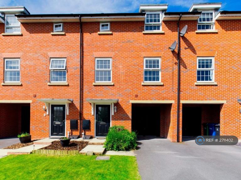 4 bedroom house in Jamestown Avenue, Great Sankey, Warrington, WA5 (4 bed) (#2711402)