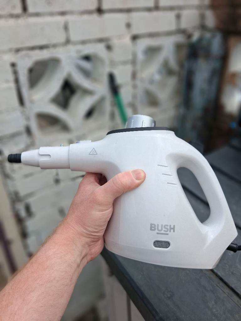 Bush Steam cleaner