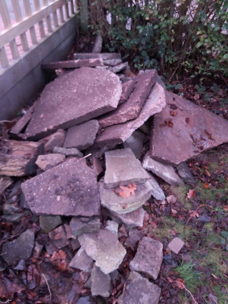 Free hardcore paving slabs 