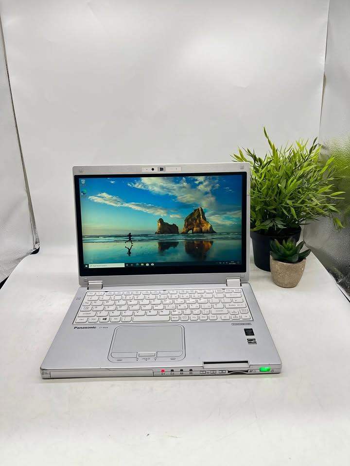 Panasonic Toughbook Laptop X360 intel i5 Panasonic CFMX4-1 8Gb RAM 128Gb SSD
