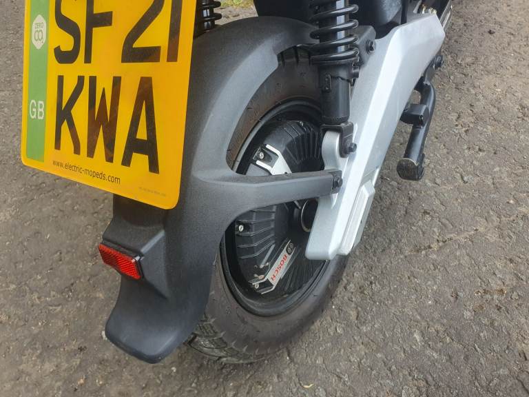 Electric moped motorbike scooter road legal 50cc ebike