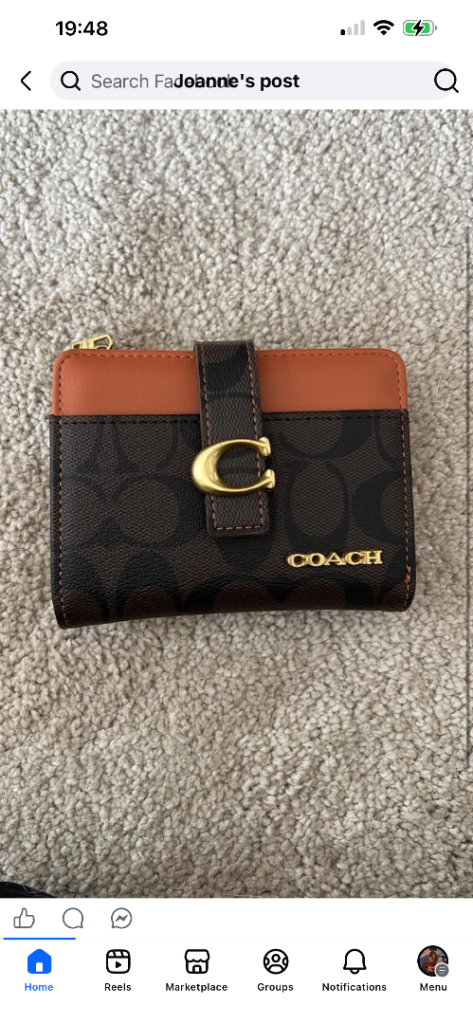 COACH Signature Canvas Small Wallet – As Good As New