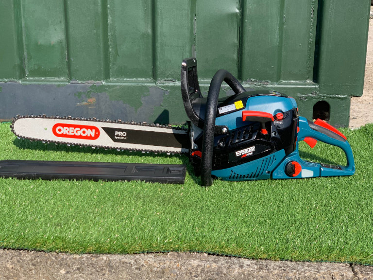 Petrol Chainsaw, Erbauer, 50cc, 20 inch Bar and Chain, Superb Quality, Super Powerful !